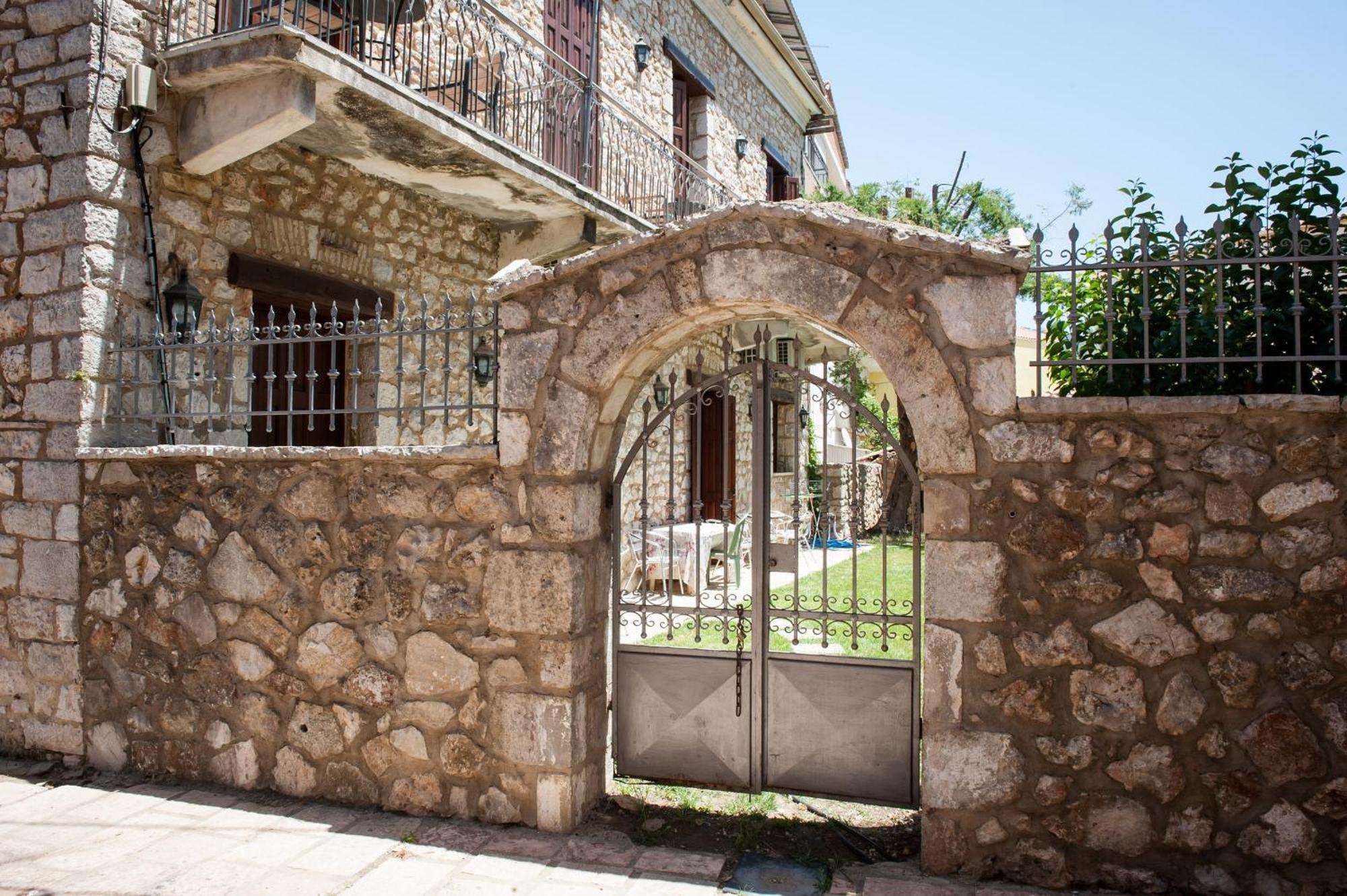 Seafront Stone Suites Vonitsa Exteriér fotografie