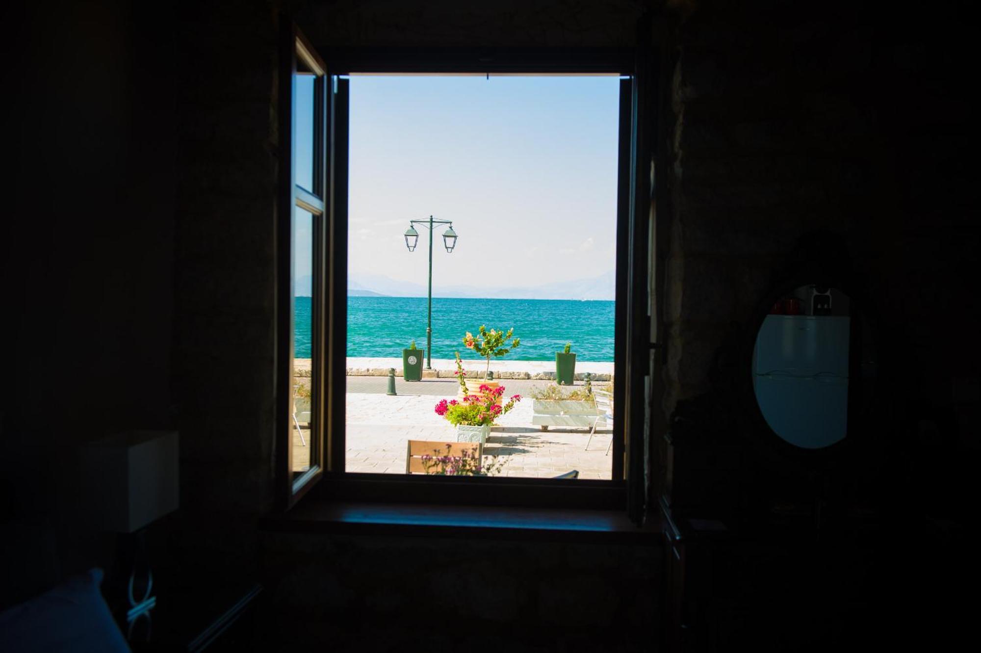Seafront Stone Suites Vonitsa Exteriér fotografie