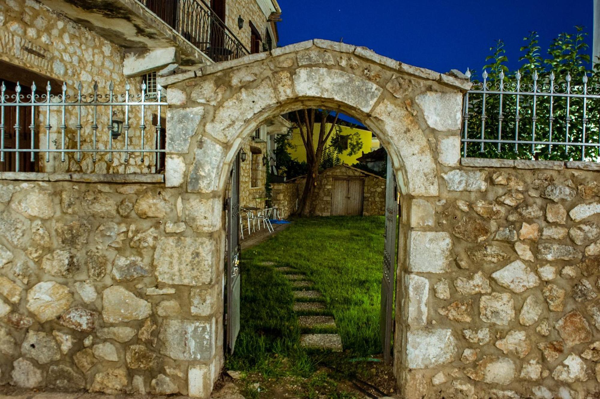 Seafront Stone Suites Vonitsa Exteriér fotografie